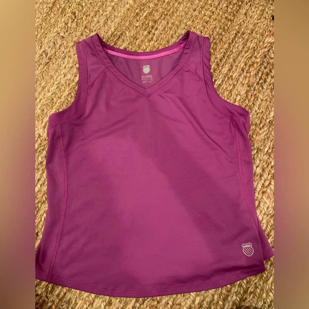 sports blouse